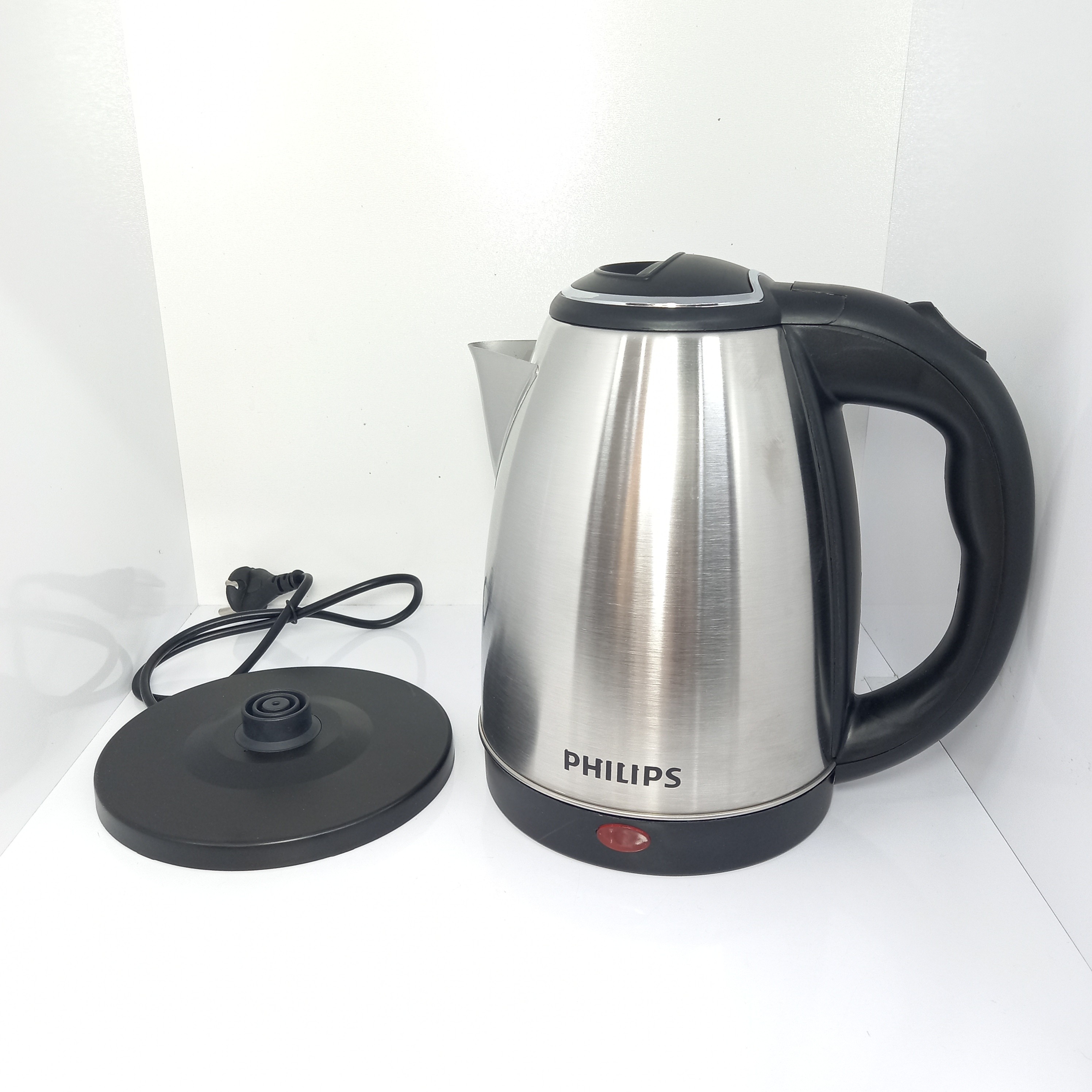 محصول نمونه تستی کتری برقی فیلیپس PHILIPS اصلی 1500 وات وارداتی استیل،کتر برقی استیل،کتری استیل فیلیپس،چای ساز برقی فیلیپس،پس کرایه